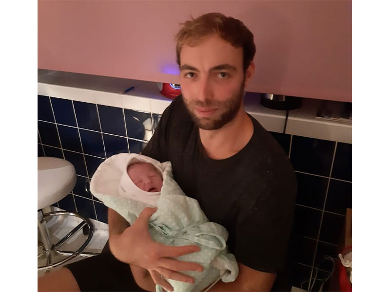 Míra Kvapil se stal tátou