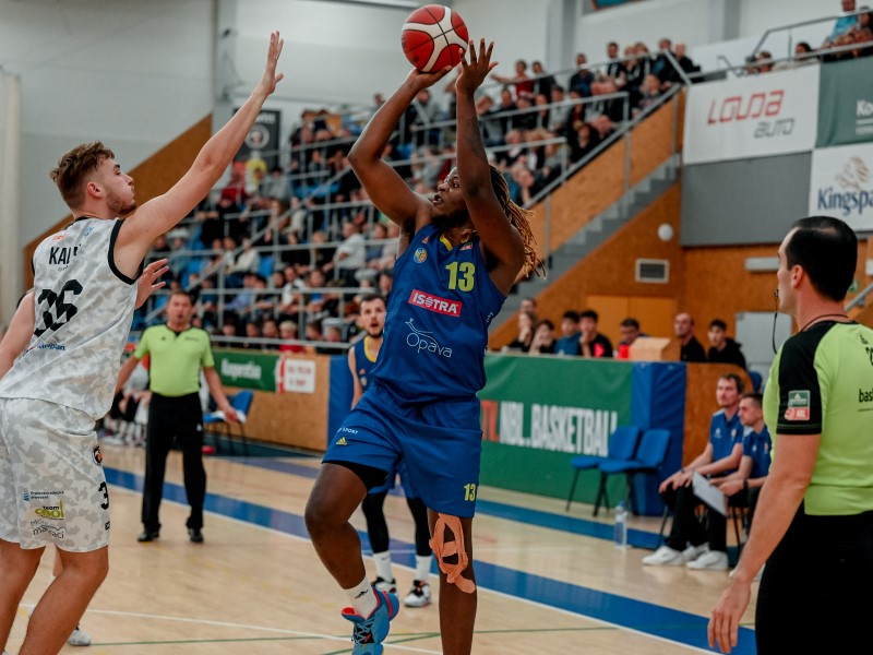 Opava má třetí výhru, loupila v Hradci Králové