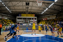 Opava porazila Kolín, zářili Mokráň se Slavíkem