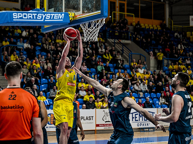 Opava s přehledem zvládla derby