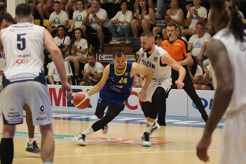 Skvělá práce, Opava urvala první finálový bod