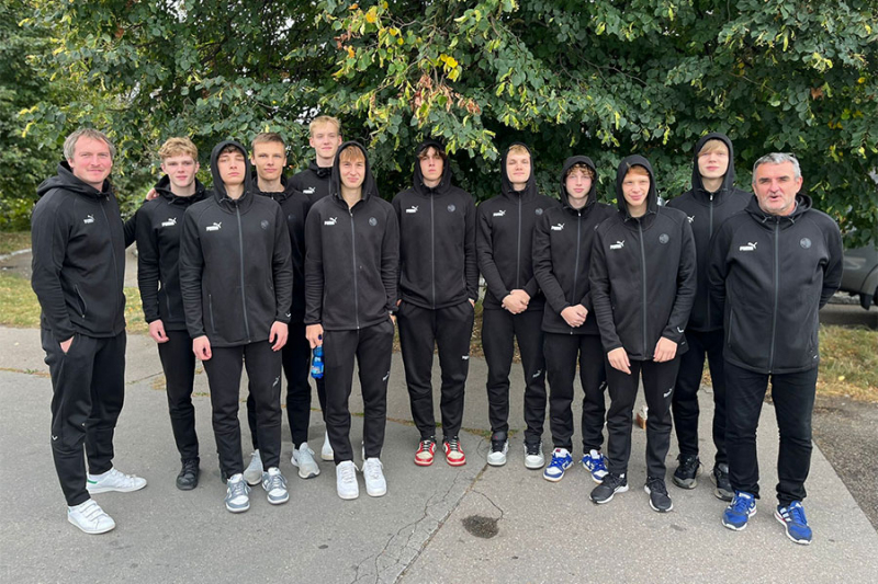 Opavská devatenáctka obrala Pardubice a vede extraligu