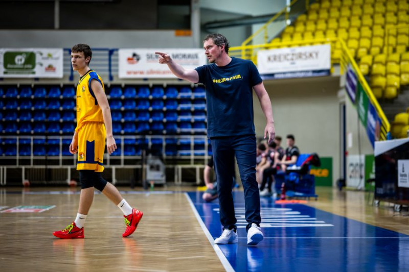 Devatenáctka zápas s Tygry nezvládla, rozhodne se v úterý v Opavě