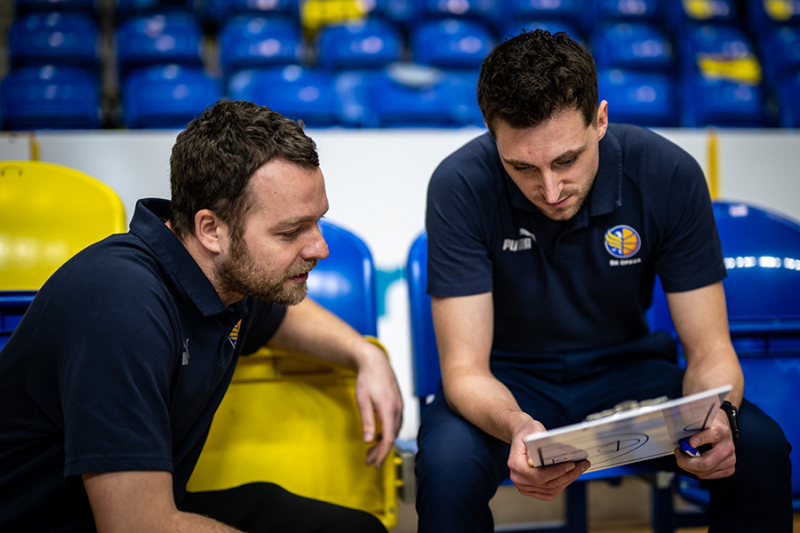 Kadeti musí o záchranu dál bojovat, v Brně to nevyšlo