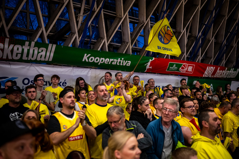 Čtvrtfinálová bitva graduje! Další zápas o holý život