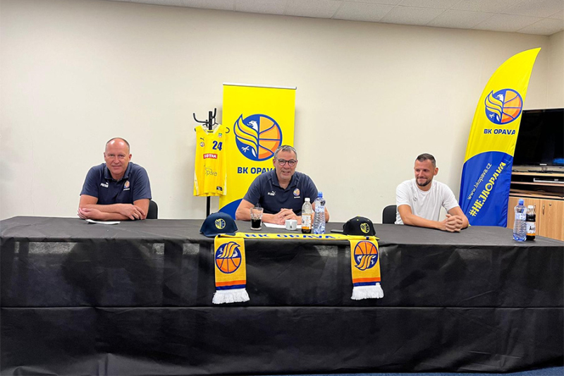 Ředitel BK Opava Radim Vysocký před úvodním domácím zápasem