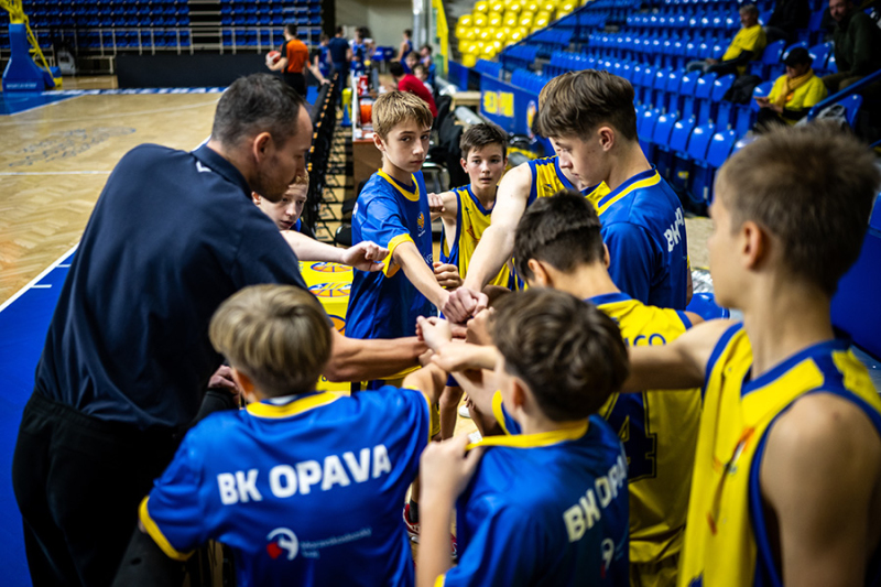 Opavská čtrnáctka porazila Novou huť a míří do extraligy