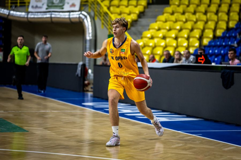 Béčko vydřelo výhru ve Vysoké. Vavrečka trefil šest trojek