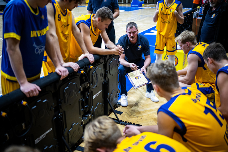 Devatenáctka dřela, u mistra padla smolně v prodloužení