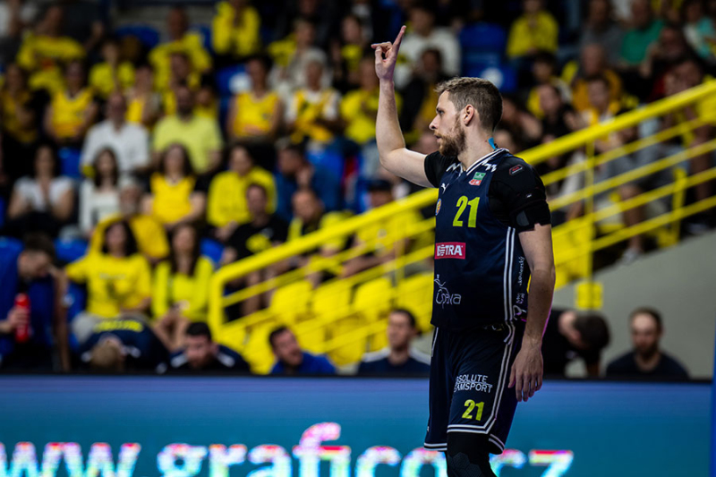 Skvělí fanoušci dohnali Opavu k vítězství. Série je srovnána 