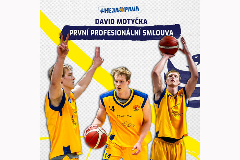 David Motyčka podepsal první profesionální smlouvu s BK Opava