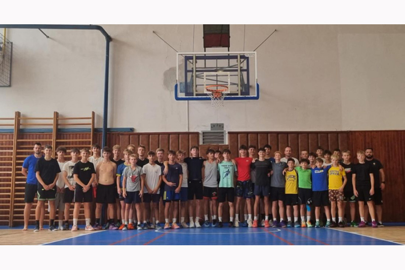 Kadeti v tvrdé přípravě, na soustředění vyrazili na kolech