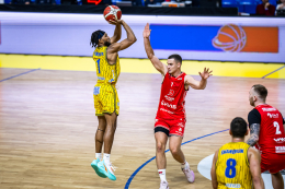 Opavským basketbalistům premiéra nevyšla, výhru si odvezly Pardubice