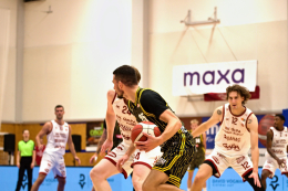 Skvělý zápas v Hradci, Opava dala domácím stovku