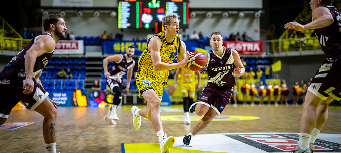 David Motyčka: Věřím, že zvládnu basketbal i školu