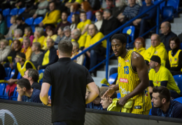 Kuba Šiřina při chuti. Šestadvaceti body srazil Hradec Králové