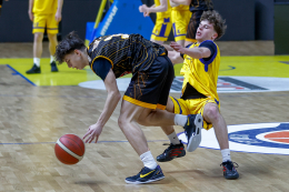 Kadeti s jednou výhrou. V prvním zápase nás srazily mentální chyby, řekl kouč