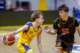 Kadeti s jednou výhrou. V prvním zápase nás srazily mentální chyby, řekl kouč