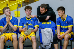 Kadeti s jednou výhrou. V prvním zápase nás srazily mentální chyby, řekl kouč