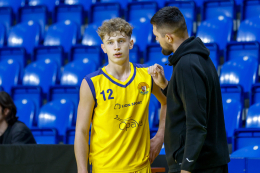 Kadeti s jednou výhrou. V prvním zápase nás srazily mentální chyby, řekl kouč