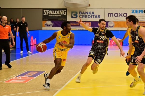 Sedmnáct trojek nepomohlo, Opava padla v Ústí