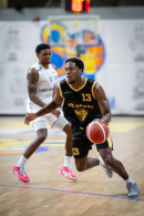 Charitativní aukce dresů