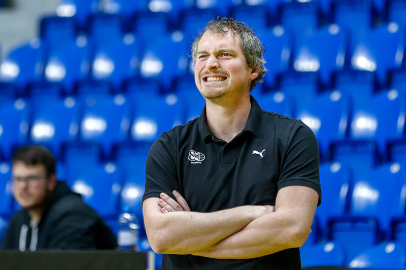 Devatenáctka nezvládala druhý poločas, Pardubice udeřily trojkami