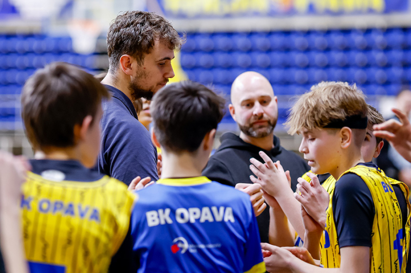 Opava splnila roli favorita, přejela Třinec i Hladnov