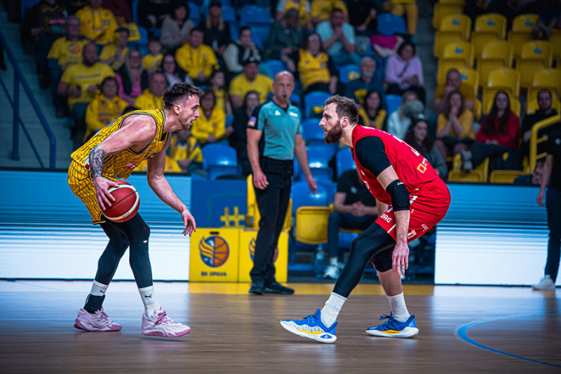 Opavští basketbalisté senzačně porazili Nymburk. Zasloužené vítězství, řekl David Zach