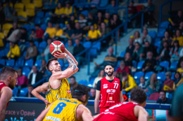 Opavští basketbalisté senzačně porazili Nymburk. Zasloužené vítězství, řekl David Zach