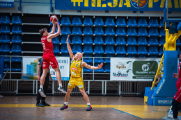 Opavští basketbalisté senzačně porazili Nymburk. Zasloužené vítězství, řekl David Zach