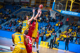 Opavští basketbalisté senzačně porazili Nymburk. Zasloužené vítězství, řekl David Zach