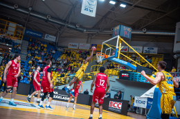 Opavští basketbalisté senzačně porazili Nymburk. Zasloužené vítězství, řekl David Zach