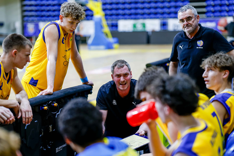 Junioři nezvládli odvetu a sezona jim skončila. Výsledek je pro nás krutý, řekl kouč