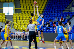 Junioři nezvládli odvetu a sezona jim skončila. Výsledek je pro nás krutý, řekl kouč