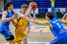 Junioři nezvládli odvetu a sezona jim skončila. Výsledek je pro nás krutý, řekl kouč