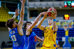 Junioři nezvládli odvetu a sezona jim skončila. Výsledek je pro nás krutý, řekl kouč