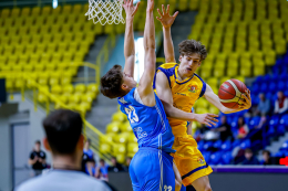 Junioři nezvládli odvetu a sezona jim skončila. Výsledek je pro nás krutý, řekl kouč