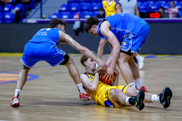 Junioři nezvládli odvetu a sezona jim skončila. Výsledek je pro nás krutý, řekl kouč