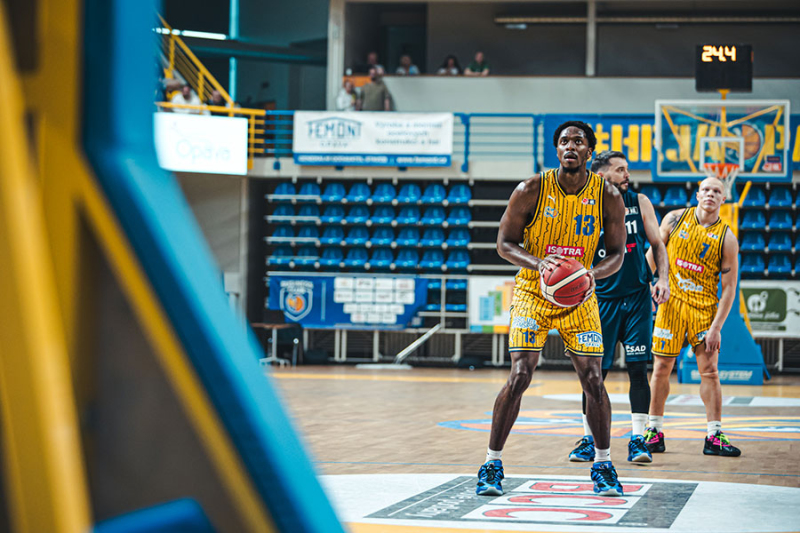 Opava ovládla derby, Ostravě dala stovku a ve čtvrtfinále narazí na Ústí