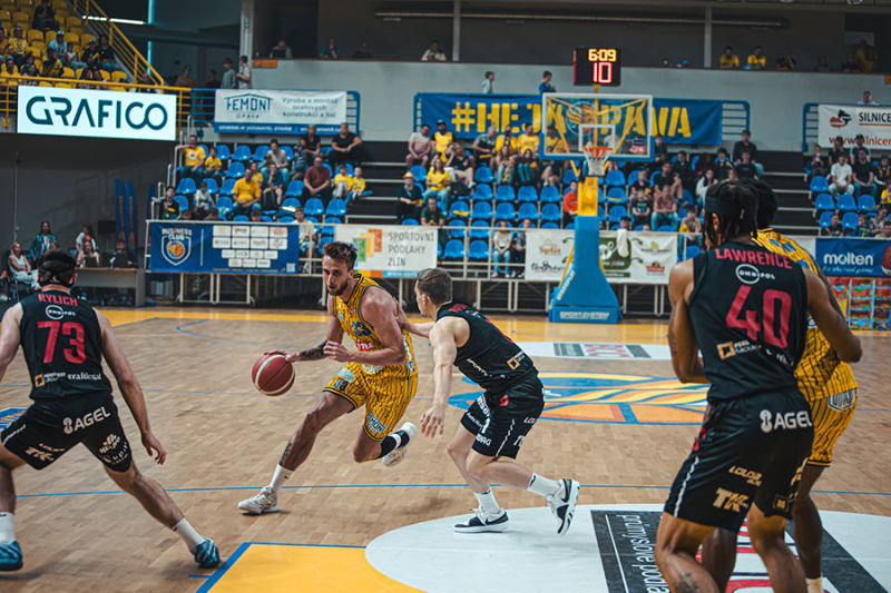 Skvělá divácká návštěva a třetí prohra Opavy