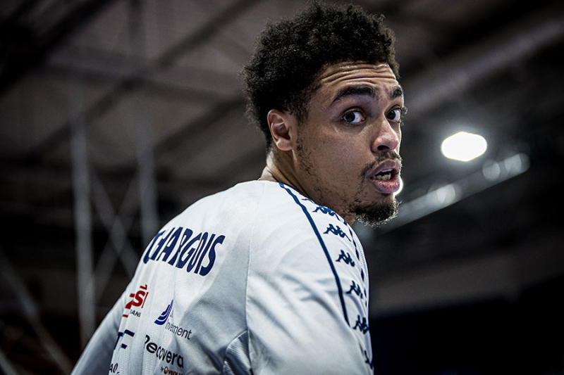 Opava získala posilu pod koš, přichází Ethan Maxwell Chargois