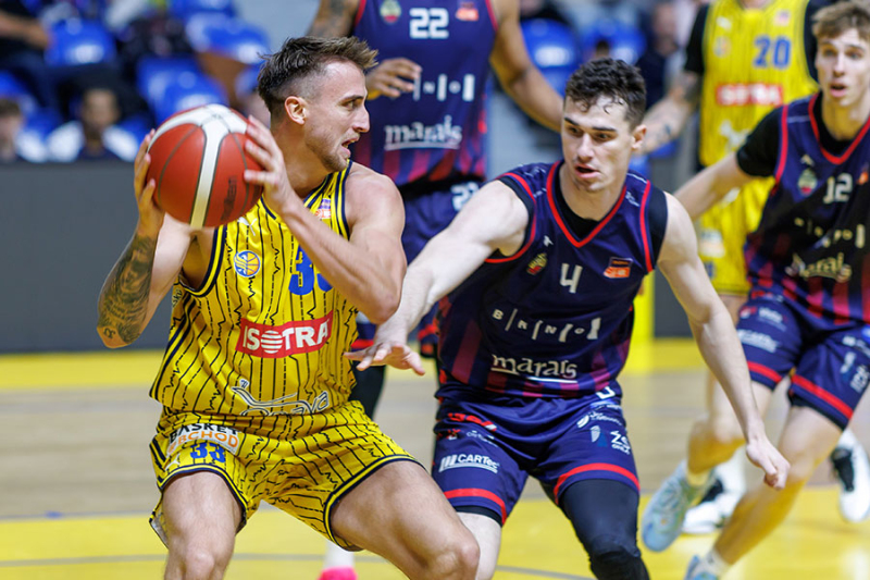 Jakub Slavík po prohře s Brnem: Asi jsme si mysleli, že to půjde samo. Výkonnostní vlny nás trápí